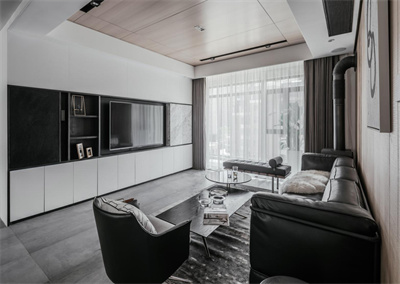 135m²绿地中央公馆